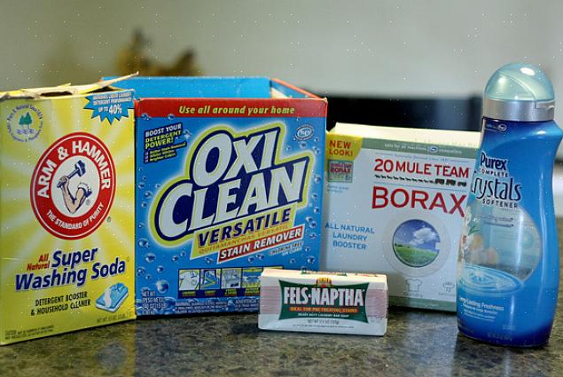 Borax kan findes i vaskeriets gang i mange købmandsforretninger sammen med vaske sodavand