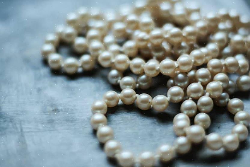 Hvor ofte skal man rense perlesmykker