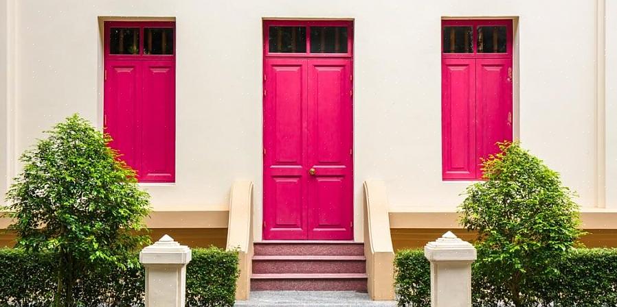 Så den bedste feng shui-farve til en sydvendt hoveddør (kompasretning på 157,5 til 202,5 grader)