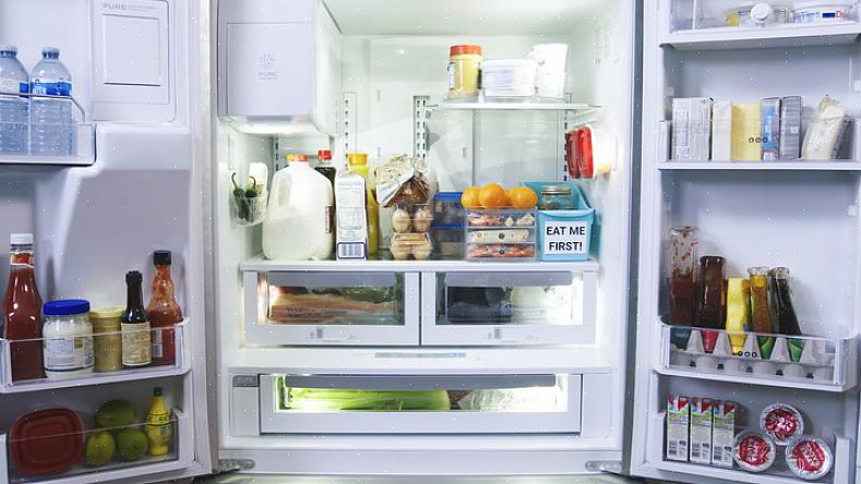 Hvis du deler et køleskab med værelseskammerater eller familiemedlemmer