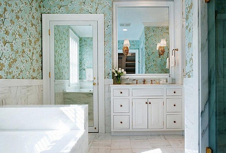 Du har ikke brug for et spejl på badeværelsesdøren for at skabe god feng shui i dit hjem
