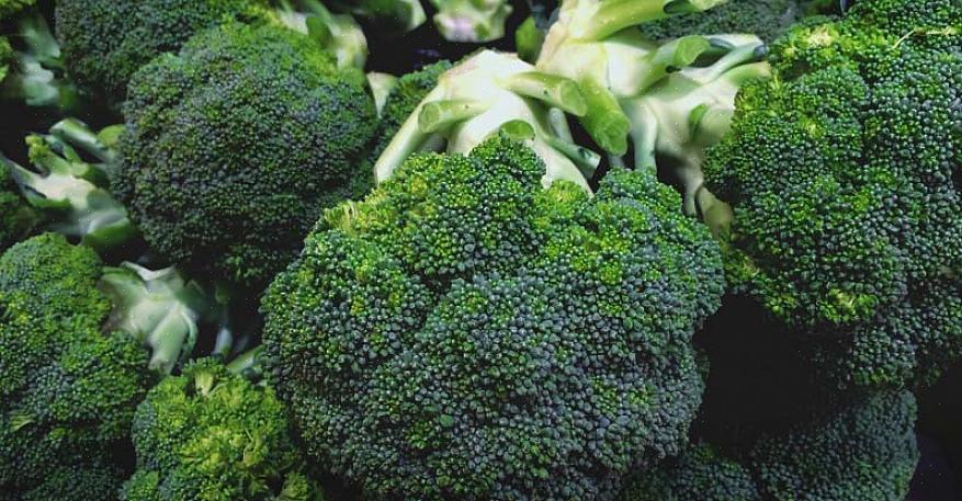 Broccoli har ikke noget imod at have de fleste andre grøntsager som nære naboer
